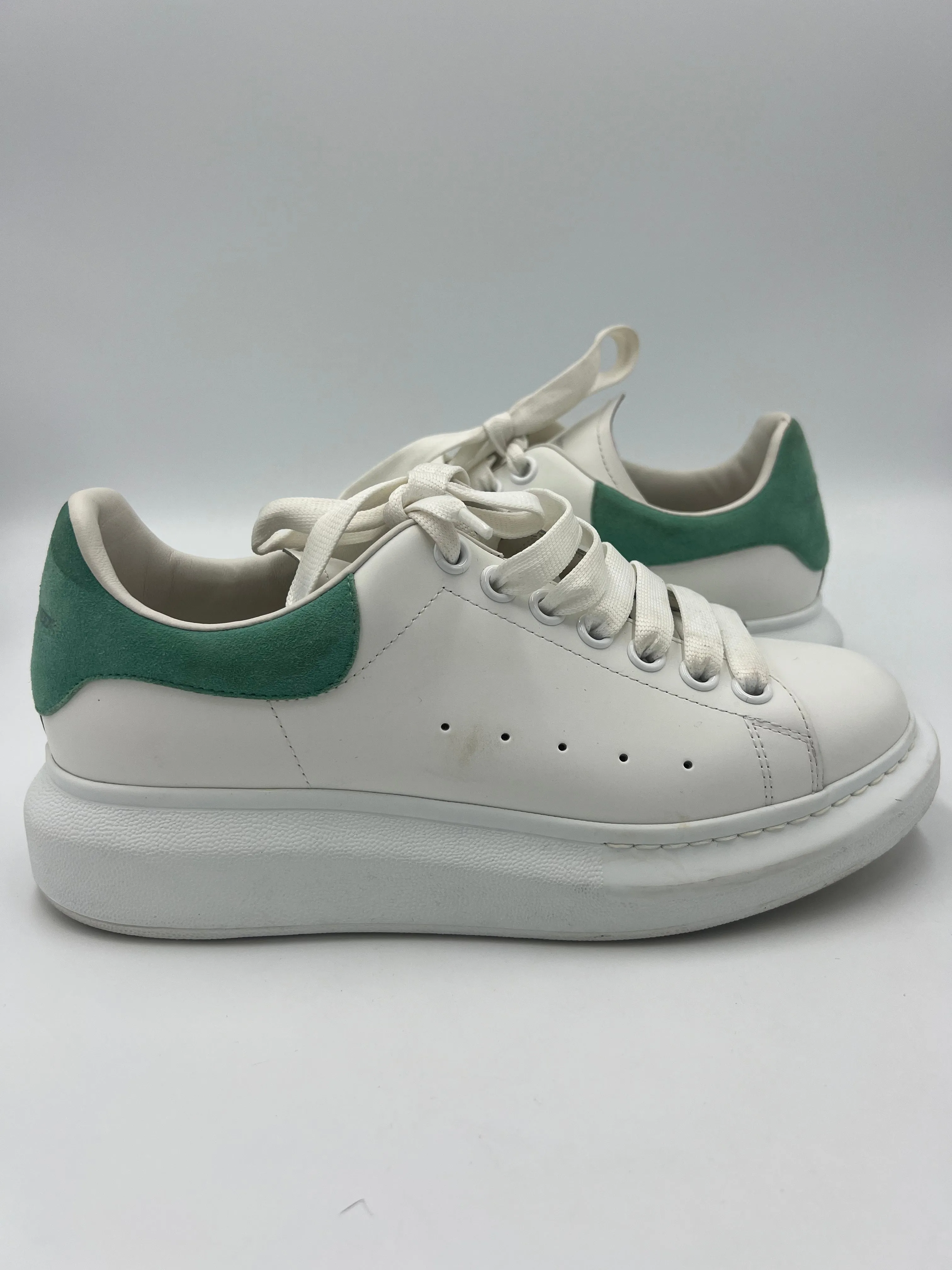 Alexander McQueen Designer Oversized Trainers  Size: 9 / 39