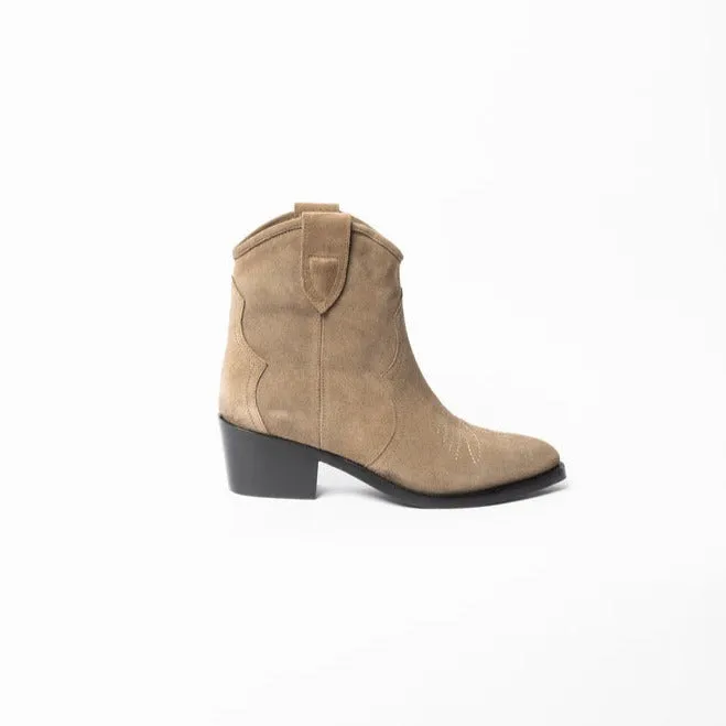 Nevada Beige Boots